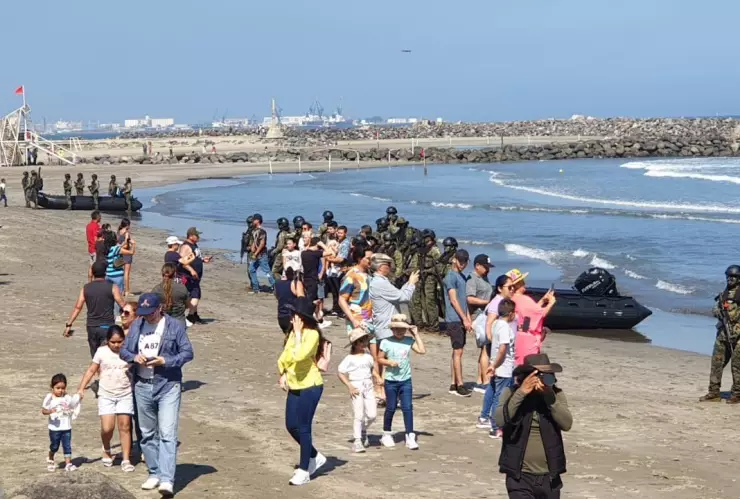 SEMAR realiza demostraciones de ejercicios navales en Veracruz