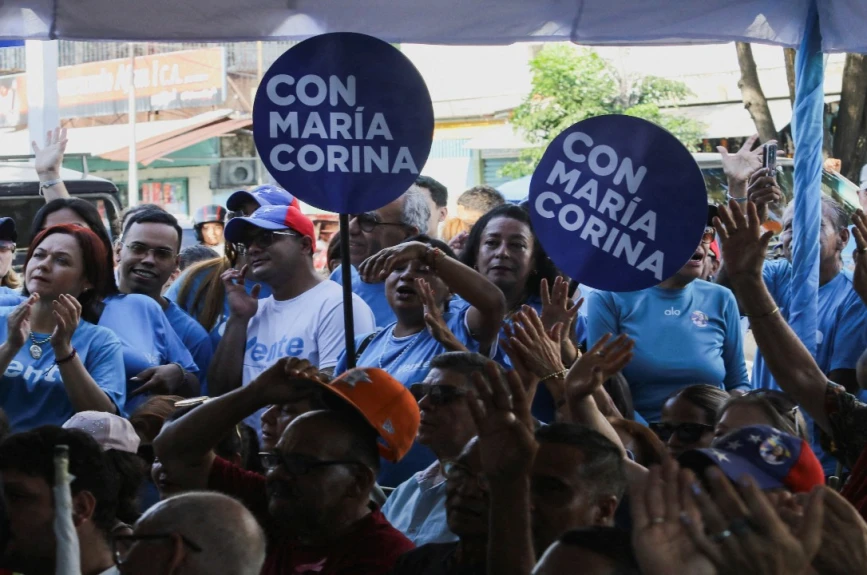 simpatizantes_reciben_maria_corina_machado