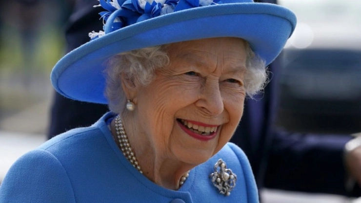 Sucesos sociales históricos que vivió la Reina isabel II