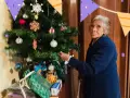 Unos chocolates, unos tenis, una cobija o una bocina son algunos de los deseos de Navidad de los abuelitos del asilo “casa madre Teresa” en Iztapalapa.