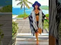 Salma bikini negro.jpg