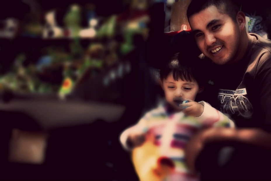 Padres separados piden igualdad en custodia de hijos