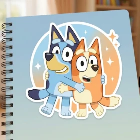 4 ideas de stickers de Bluey para decorar la mochila o útiles de tus hijos