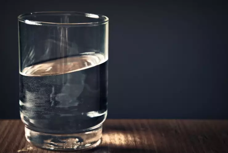 ¿Por qué poner un vaso boca abajo para encontrar algo perdido?