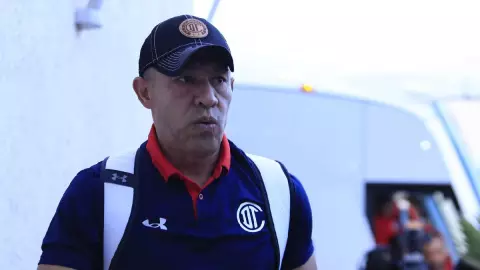 Nacho Ambriz en un partido con el Toluca