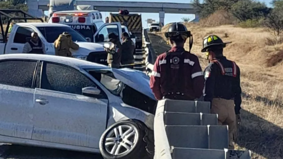 ¿Cómo ocurrió el accidente en la carretera Aguascalientes-Zacatecas que dejó un muerto hoy 12 de noviembre