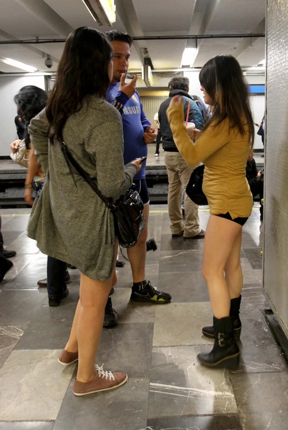 nopants-4.jpg