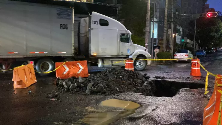 socavón eje 5 sur cdmx