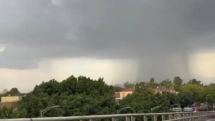 CDMX bajo alerta por lluvias intensas: autoridades reportan encharcamientos e inundaciones en diferentes zonas.