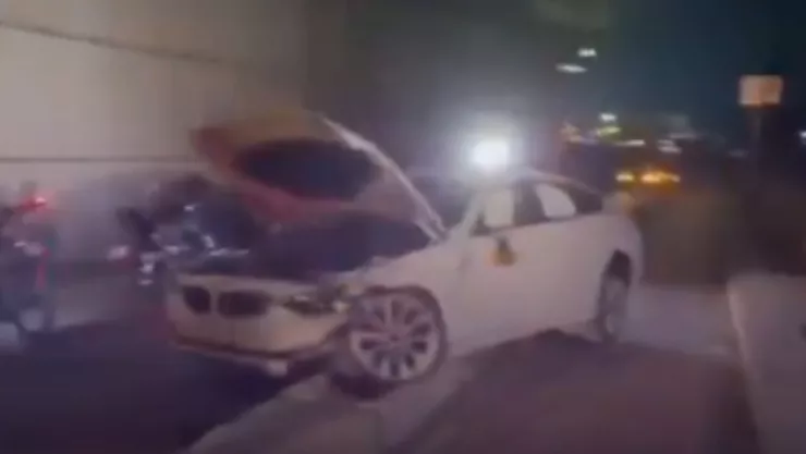 VIDEO | Caos vial en Periférico: Vehículo terminó volcado tras fuerte accidente HOY