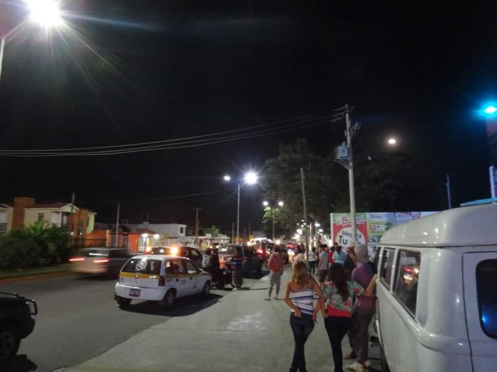 LLEGAN LOS OVNIS EN CHETUMAL