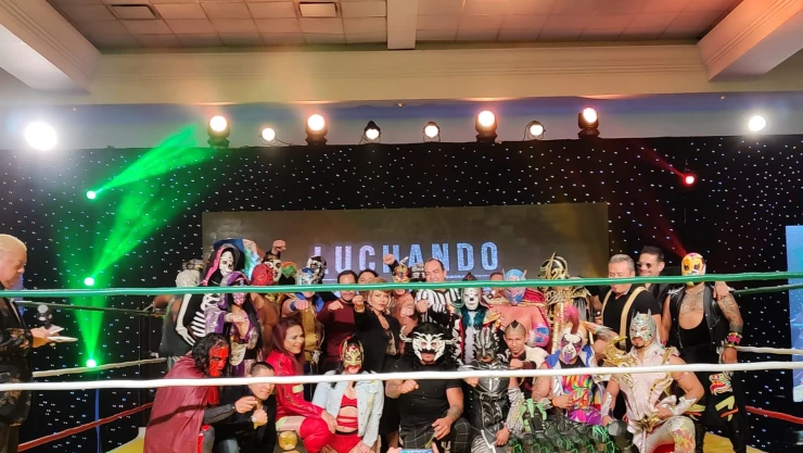 Lucha Libre AAA Luchando por México