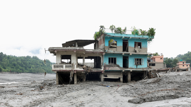 ¿Por qué la casa verde de Nepal no fue arrastrada por la inundación?