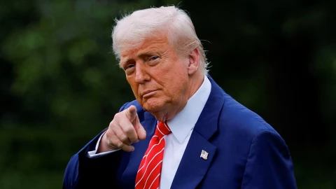 Donald Trump confirma el alto al fuego total entre Irán e Israel en 6 horas.