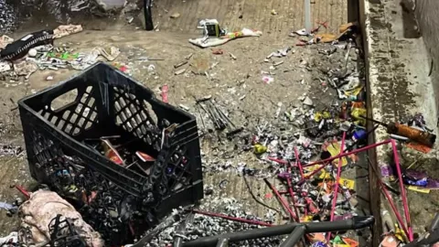 Puesto de cohetes en Rosarito explota