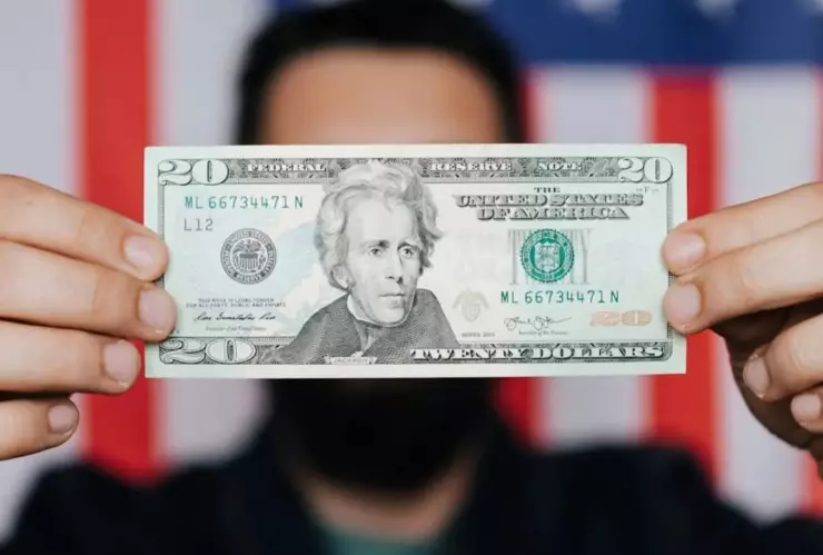 Precio del dólar en México sube por elecciones en Estados Unidos 2024; toca nivel no viste desde 2022