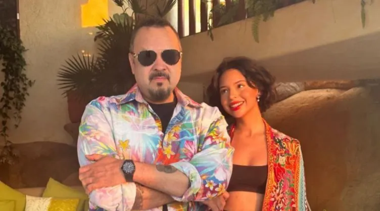 Influencer exhibe polémicos mensajes de Pepe Aguilar y le responde