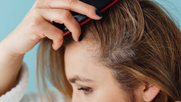 Cómo eliminar las canas con un tinte natural de café casero