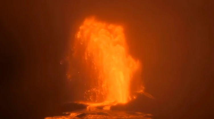 Erupción del volcán Kilauea en Hawái: Fuentes de lava de más de 300 metros (VIDEO)