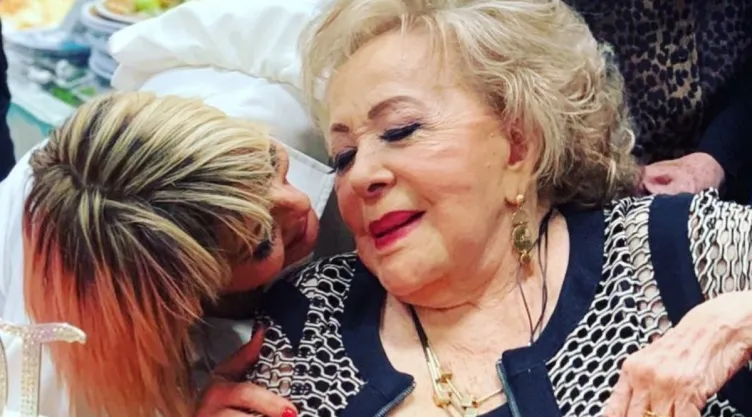 Silvia Pinal revela que tiene novio en su cumpleaños número 90.