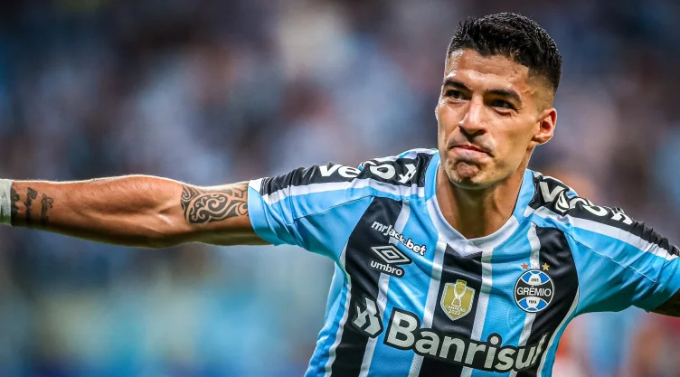Luis Suárez celebra anotación para Gremio