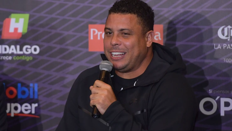 004081116MIO_SAL_FAM_RONALDO