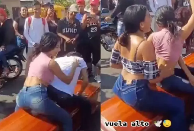 video mujeres perrean funeral amiga