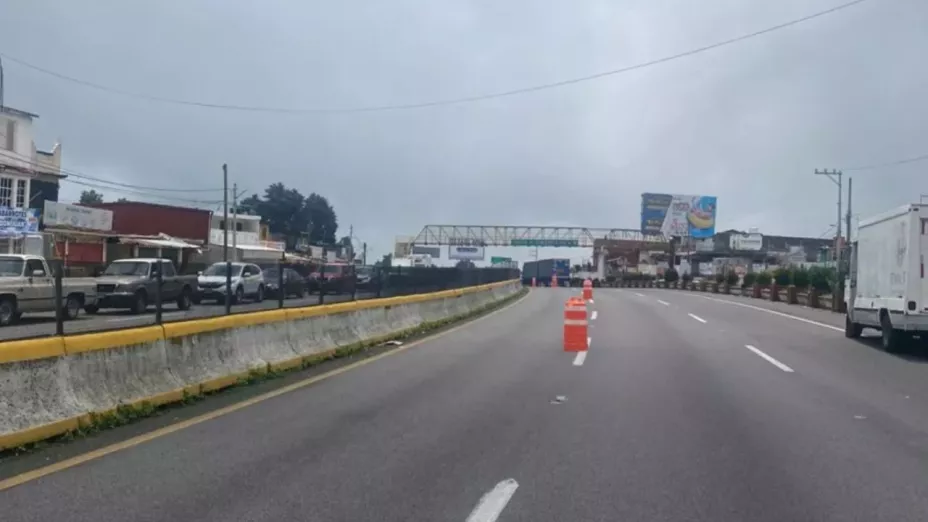 ¿Qué pasó en la carretera federal México-Veracruz? Reportan cierre total por carambola