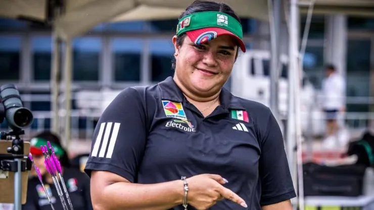 andrea-becerra-cuantas-medallas-gano-2025.jpg