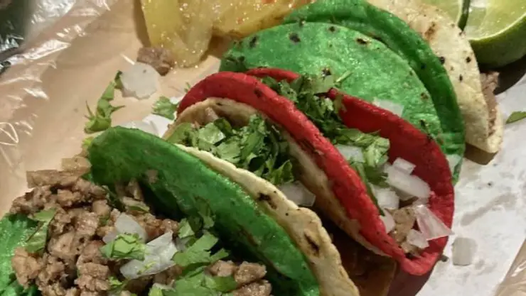 Tortillas tricolor.