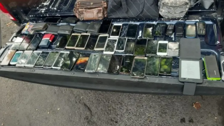 Banda asaltos Xochimilco 42 celulares decomisados