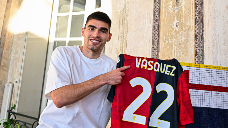 Johan Vásquez, jugador del Genoa