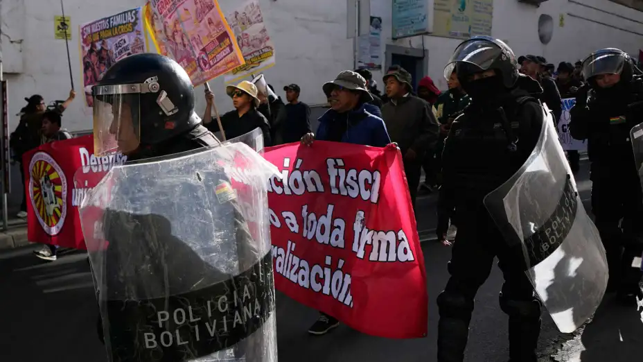 Protesta de maestros contra el gobierno en La Paz, Bolivia.