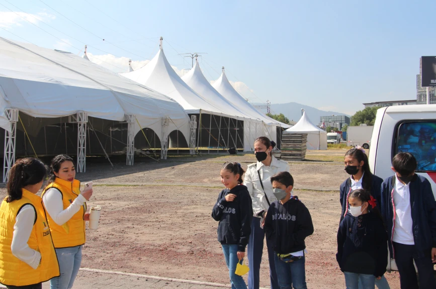 El colegio CFH realizó un gran donativo al Juguetón Azteca