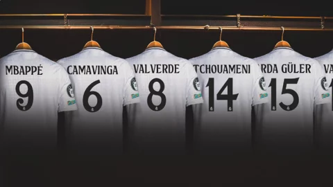 Camiseta de Mbappé con el Real Madrid