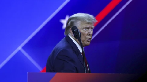 Donald Trump tras dar un discurso político post elecciones