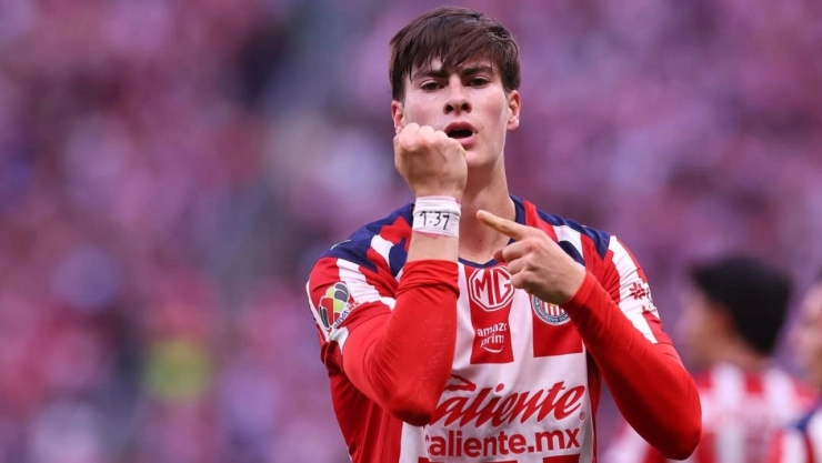 Armando Gonz&aacute;lez, jugador de Chivas