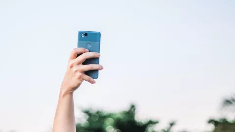 Un turista cae a cráter del Vesubio por tomarse selfie.