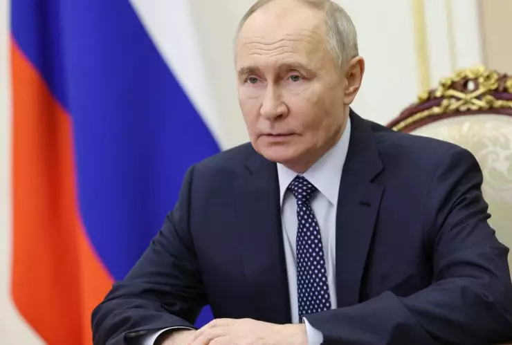 Putin revela causas del accidente de avión en Kazajistán