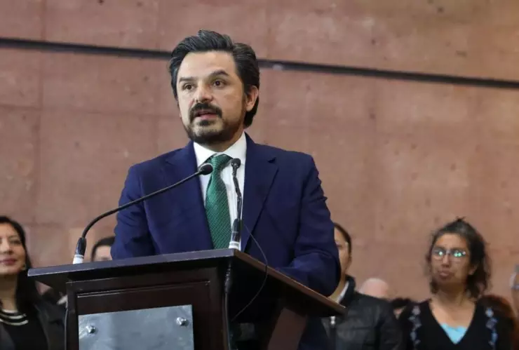 Zoé Robledo, director del IMSS, se baja de la contienda para buscar gubernatura de Chiapas