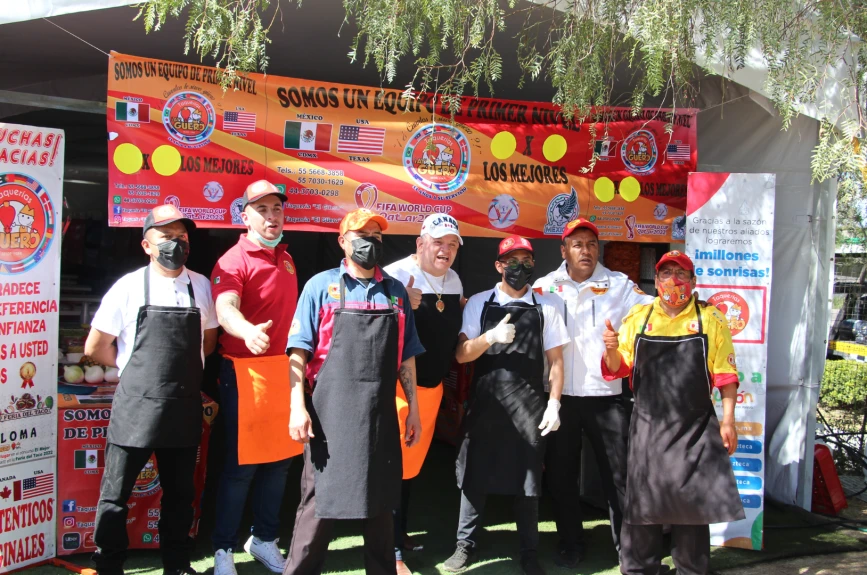Todos nuestros voluntarios agradecen su enorme apoyo y comida.