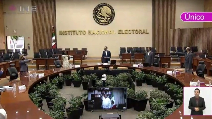 ine sesión consejeros.jpg