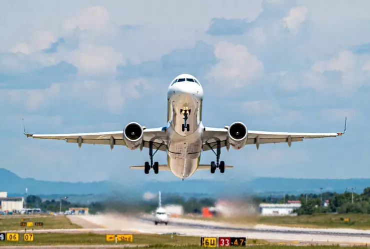 ¿CANCELARON un importante vuelo nacional Estado del Aeropuerto Internacional del Bajío hoy 23 de enero EN VIVO.jpg