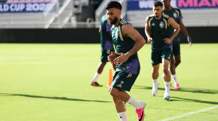 hora arabia saudita vs uruguay desde estados unidos