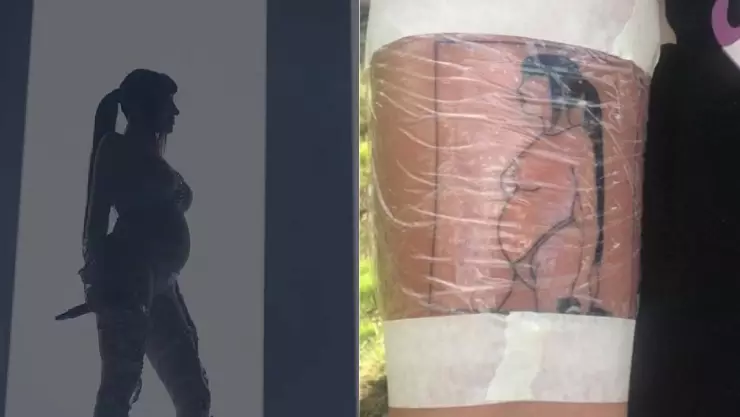 Se TATÚA silueta de Cazzu embarazada y la cantan responde