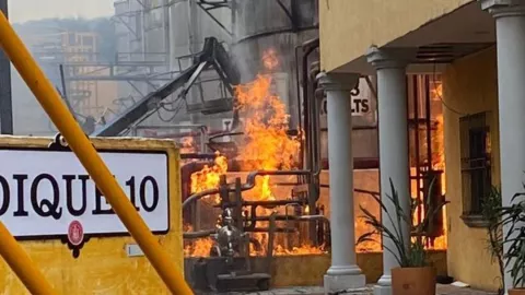 Captan momento exacto de la fuerte explosión en una tequilera en Tequila, Jalisco