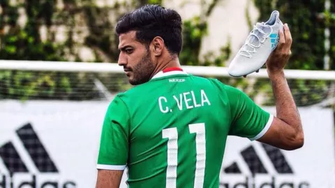 Carlos Vela
