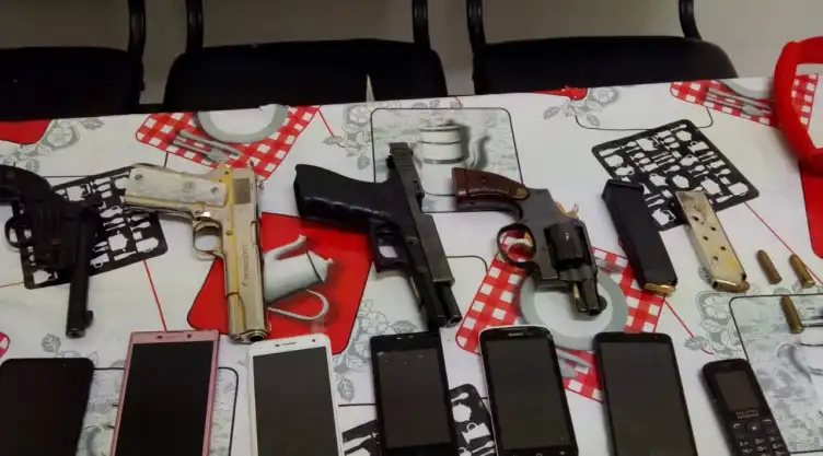 Piden penalizar portacion de replica de armas