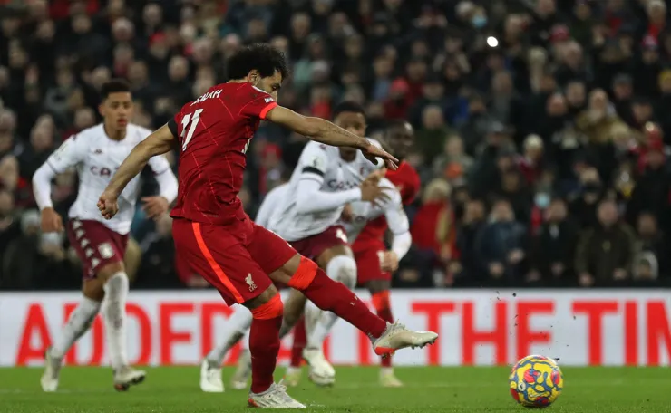 Mohamed Salah anota al Aston Villa