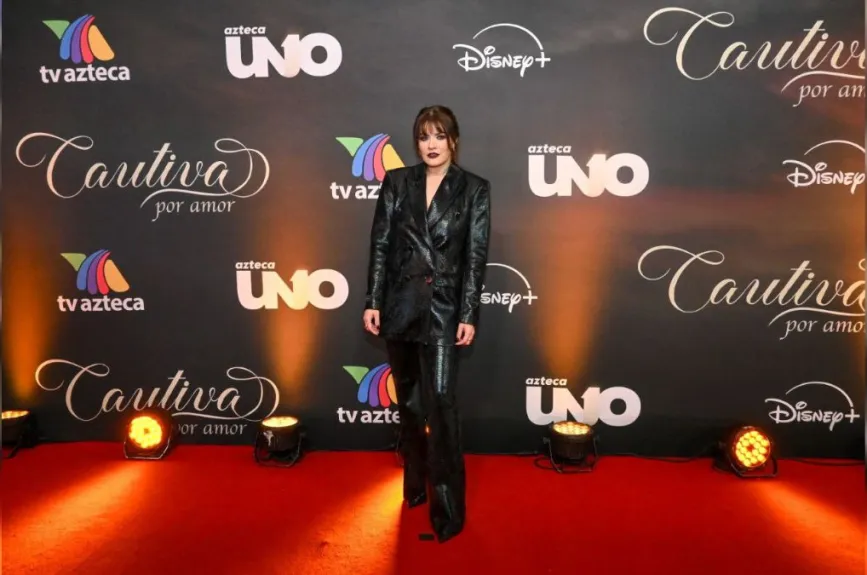 Las mejores imágenes de la alfombra roja de Cautiva por Amor
